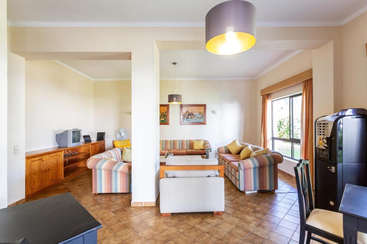 Apartamento Host Wise - Bright Cozy Flats W Terrace & Pool Quarteira