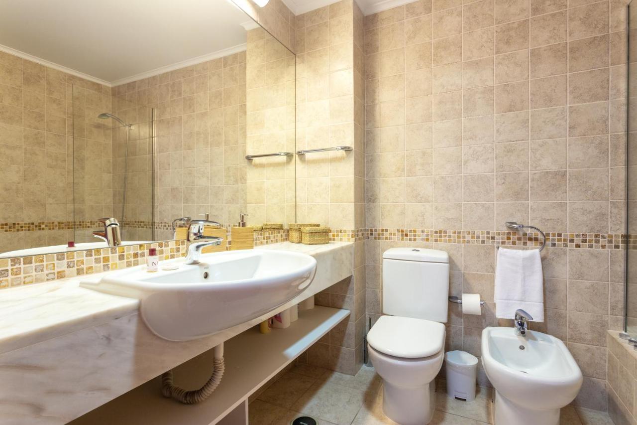 Apartamento Host Wise - Bright Cozy Flats W Terrace & Pool Quarteira