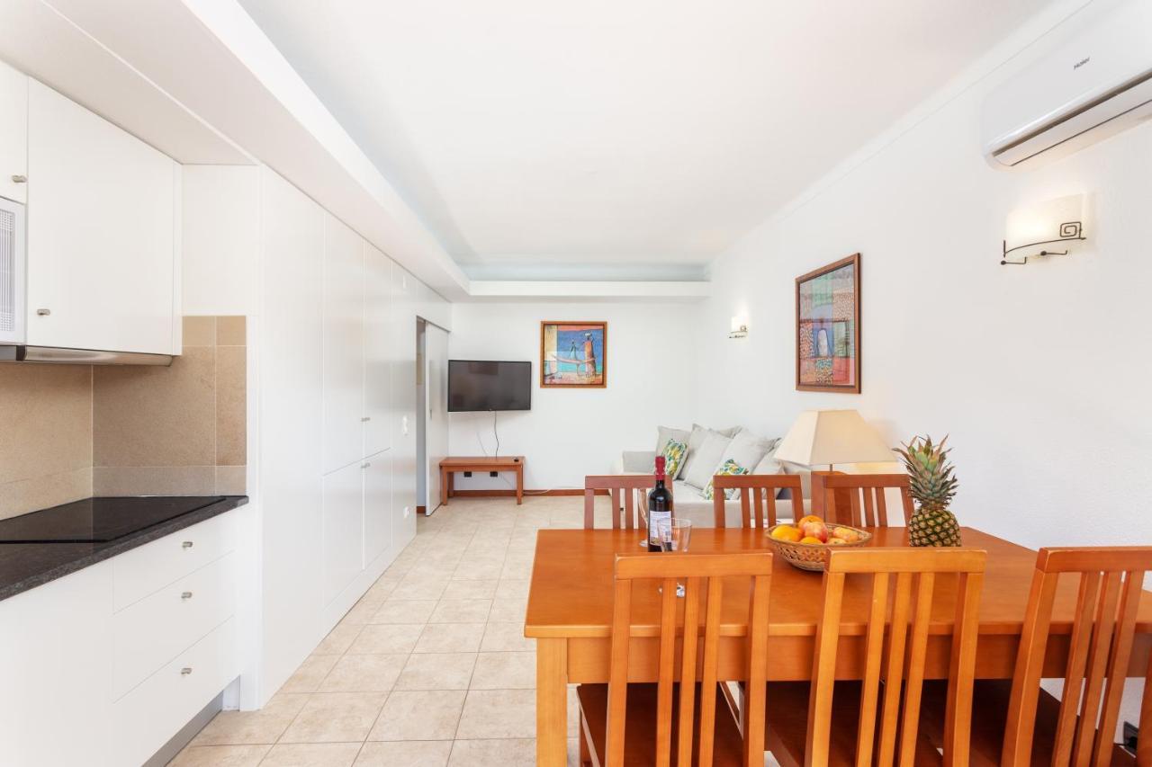 Host Wise - Bright Cozy Flats W Terrace & Pool *